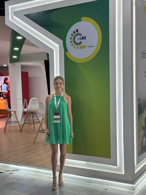 EDECAN y PROMOTORA vendedora EN leon